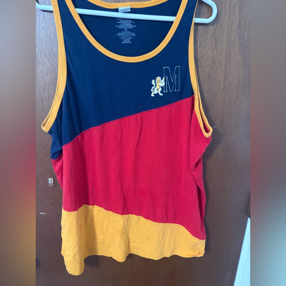 Modelo XL tank top